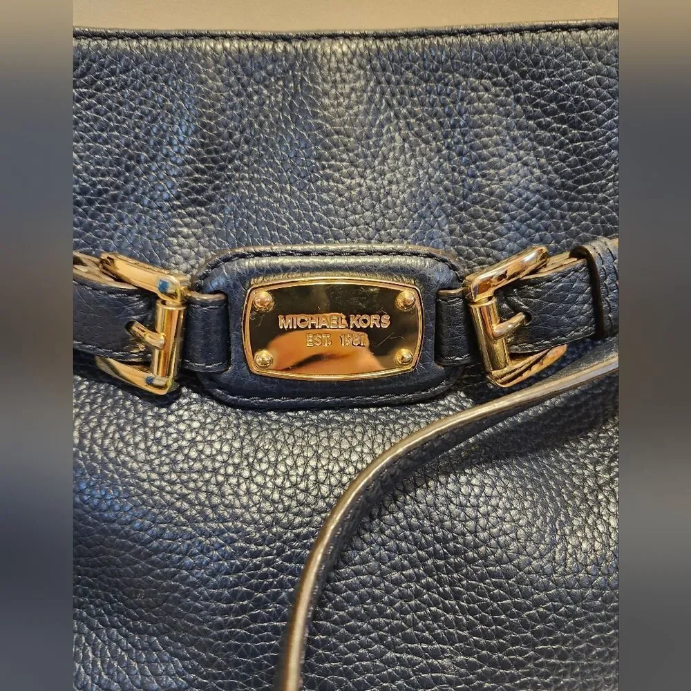 Michael Kors “Hamilton” Navy Blue Pebbled Leather Crossbody Bag Ret.$298